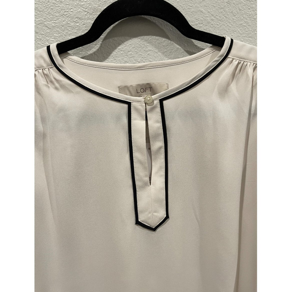LOFT Beige Black Long Sleeve Blouse - Picture 3 of 5